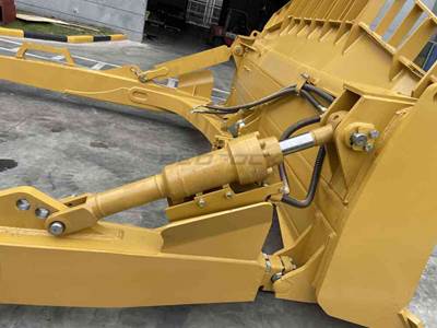 Bedrock PUSH ARM GP & CYLINDER & INSTALLATION AR for Caterpillar D7E Bulldozer