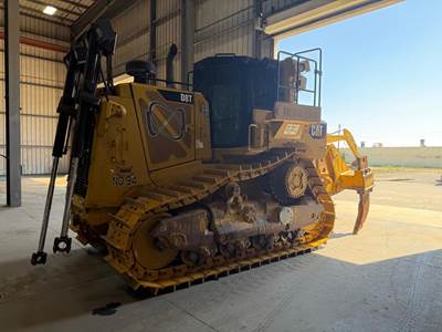 Caterpillar D8T Dozer