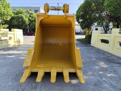 Bedrock CAT 324 General Purpose 42in Bucket 2 x 90mm Pins