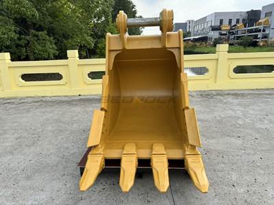 Bedrock 42" Heavy Duty Bucket for Caterpillar 336E Excavator