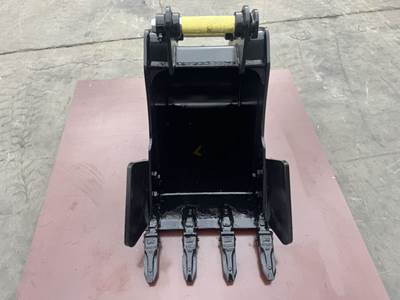 Bedrock 18" General Purpose Bucket for Caterpillar 305/E2,305.5E2,306 Excavator