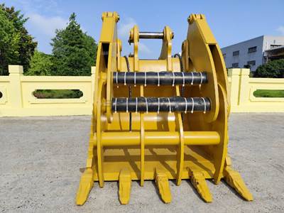 Bedrock Heavy Duty Bucket with Grapple, 1.36m3, 54in, 2 x 80mm Pins