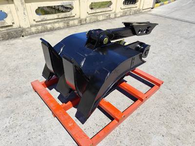 Bedrock Excavator Grapple Group, A Linkage