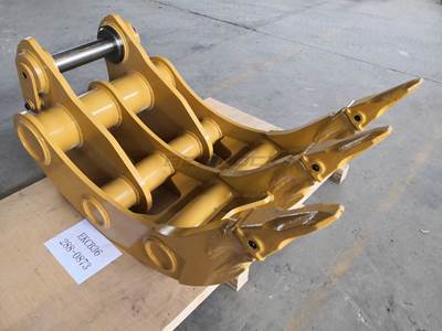 Bedrock EXCAVATOR RAKE GP-GP (CB LINKAGE 36") for Caterpillar 324E CB Linkage Excavator