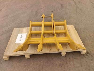 Bedrock 36in Excavator Rake fits CAT 305, 45mm Pins