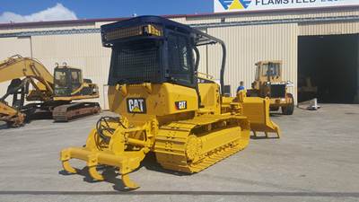 Bedrock D5K D5K2 D4K D4K2 D3K D3K2 D3 D2 D1 2 Cylinders Ripper, 3 shanks