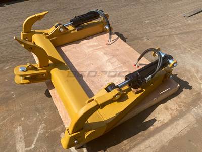 Bedrock MS Ripper for Caterpillar 953D Track Loader