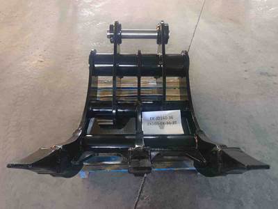 Bedrock Excavator Rake for JD 160 36in, 2 x 80mm Pins