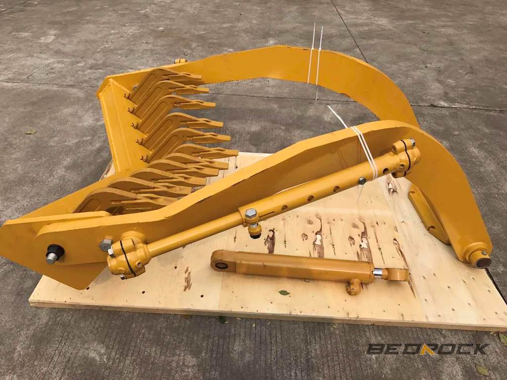 2021 Bedrock Center Mount Scarifier for Caterpillar 140H 