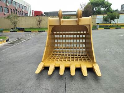 Bedrock 60" Skeleton Bucket for Caterpillar 349 Excavator