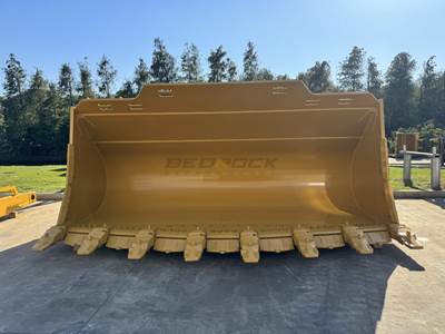 Bedrock Spade Nose Bucket for Caterpillar 992K Loader