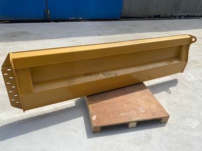 Bedrock 440-6390B Tailgate / Decklid for Caterpillar 725C Tailgate 397-2858B Articulated Truck