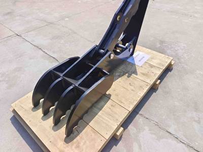 Bedrock 10 - 20 ton Thumb for Caterpillar