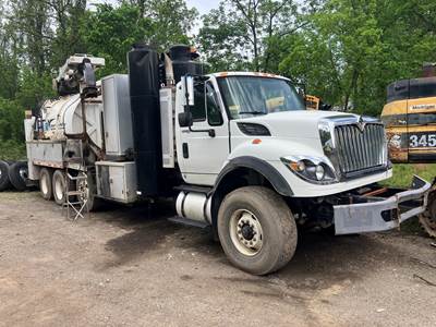 2011 International 7600 Vacuum Truck - HIBON SIAV Hydro Excavator