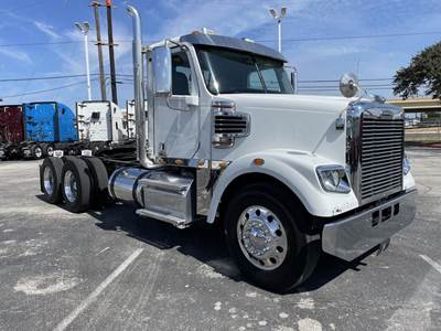Freightliner Coronado 122 SD Day Cab Truck - Detroit 505HP