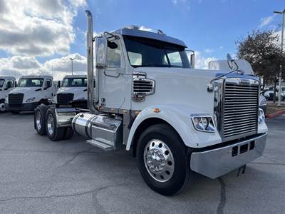 Freightliner Coronado 122 SD Day Cab Truck - Detroit 505HP