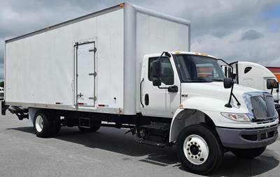 International MV607 Box Truck