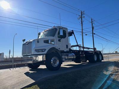 Western Star 47X Roll Off Truck - Detroit, 450HP
