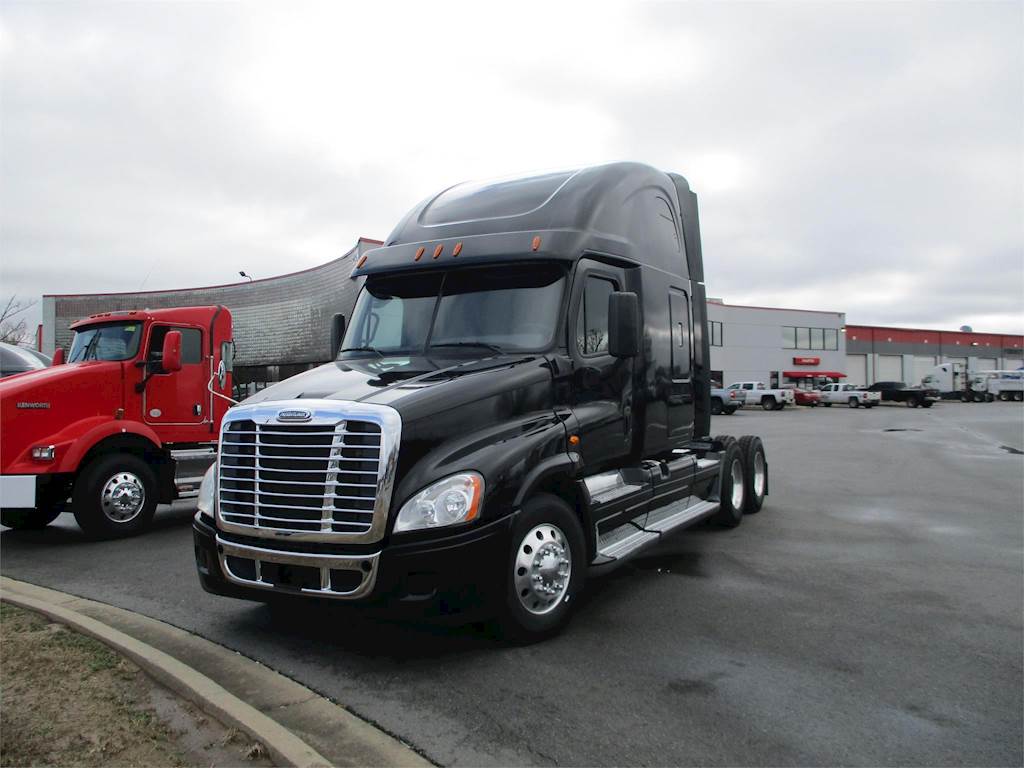 2015 Freightliner Cascadia >> 2015 Freightliner Cascadia 125 Sleeper Semi Truck Detroit 2015 Freightliner Cascadia >> 2015 Freightliner Cascadia 125 Sleeper Semi Truck Detroit