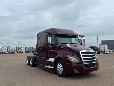 Freightliner Cascadia 126 Sleeper Semi Truck - Detroit 400HP