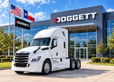 Freightliner Cascadia 126 Sleeper Semi Truck - Detroit 455HP