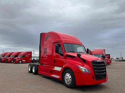 Freightliner PT126SLP Sleeper Semi Truck - Cummins 450HP