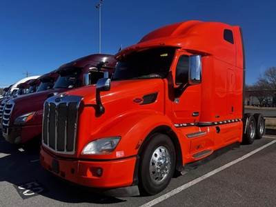 Peterbilt 579 Sleeper Semi Truck - Paccar 455HP