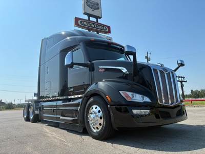 Peterbilt 579 Sleeper Semi Truck - Paccar 455HP