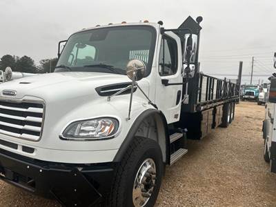 Freightliner M2-106 Trailer