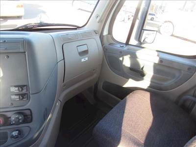 freightliner cascadia 400hp cummins isx