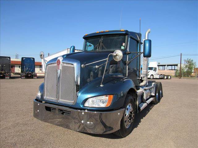 2014 Kenworth T660 Tandem Axle Day Cab Truck - Paccar MX/405, 405HP, 10