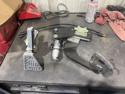 New Pedal Offset Brake/Ph/Zfr Pedal Kit Offset PG Bus/Ph/Zfr