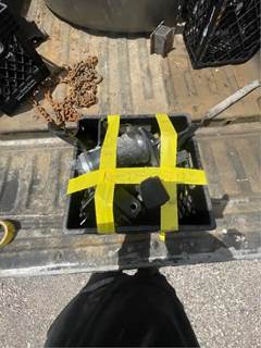 New Paccar Day Cab Bracket Kit Fits:379,389