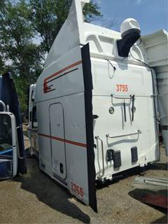 Peterbilt 579 Cab Assembly