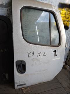 Freightliner M2 Right Door for a Freightliner M-2 BUSINESS CLASS