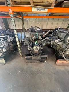 Detroit DD13 Engine - 525 HP