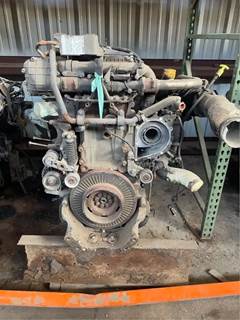 Detroit DD13 Engine - 525 HP