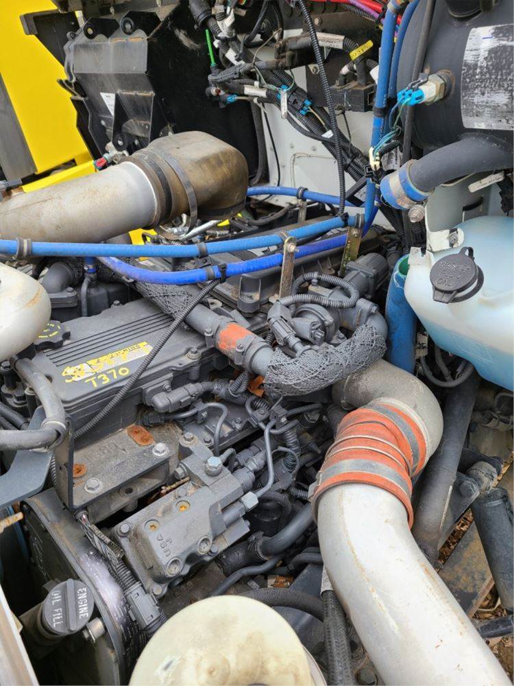 Paccar PX8 Engine for a 2012 Kenworth T370 For Sale