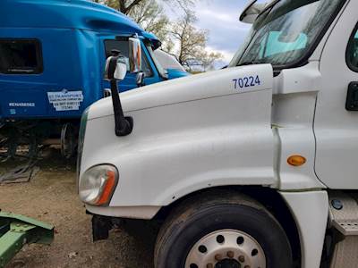 Freightliner Cascadia 125 Hood