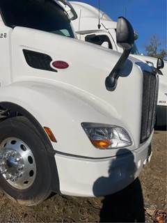 Peterbilt 579 Hood