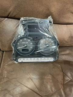 Peterbilt 389 Instrument Panel Cluster