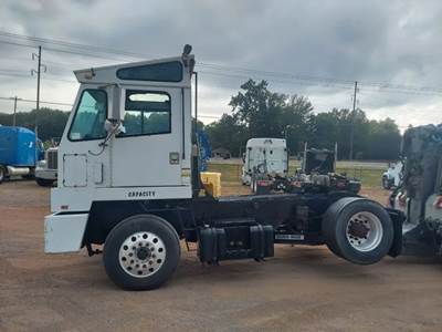 Capacity TJ5000 Salvage Truck