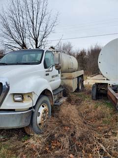 Ford F-650 Salvage Truck