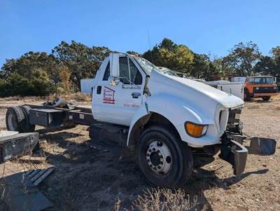 Ford F-650 Salvage Truck