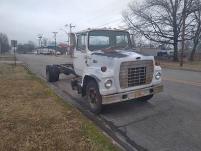 Ford LN7000 Salvage Truck