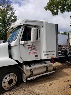 Freightliner Century Class 120 Salvage Truck