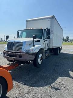 Freightliner FL70 Salvage Truck