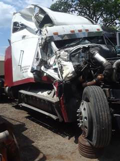 Freightliner FLD120 Salvage Truck