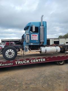 Freightliner FLD120 Salvage Truck
