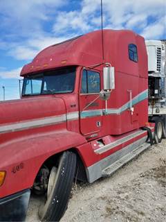 Freightliner FLD120 Salvage Truck